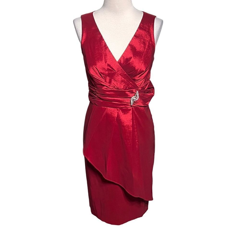 Chetta B Red Sleeveless Cocktail Dress Formal Dress Mother of the Bride Size 4